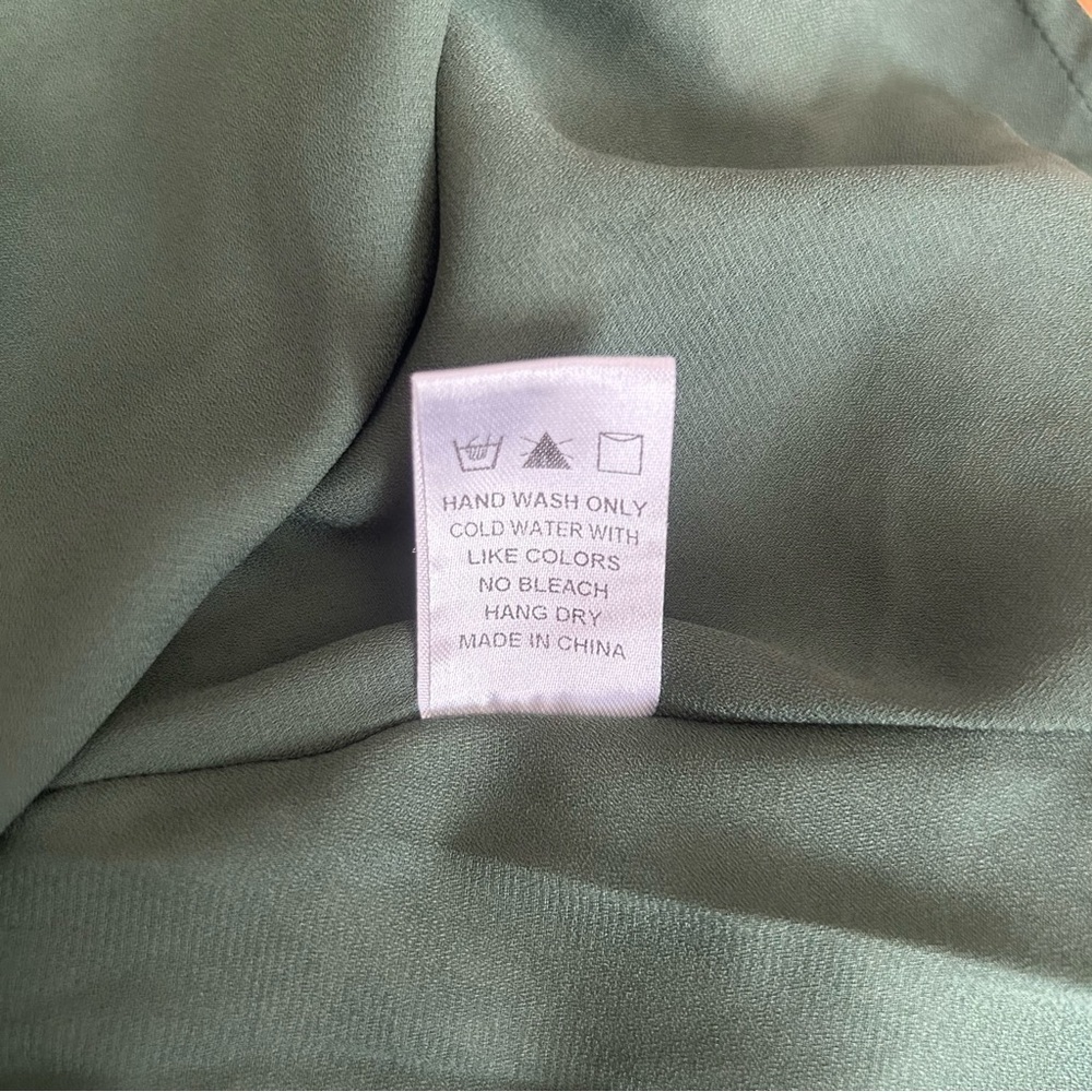 VICI from Nordstrom Dark Green Floral Dress with Metallic Stripe, Size XS - Picture 10 of 10